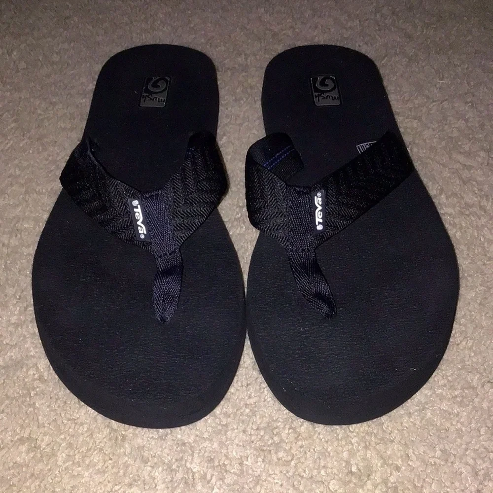 Teva flip flops sandals